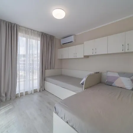 Vinnie View Apartment Varna